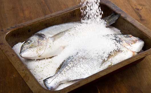 cách khử tanh cá muối ăn